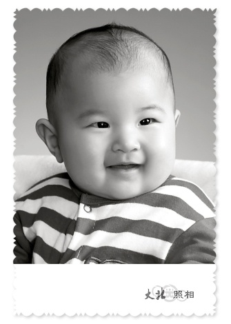 兒(ér)童黑(hēi)白(bái)2寸剪裁大(dà)頭照(zhào)